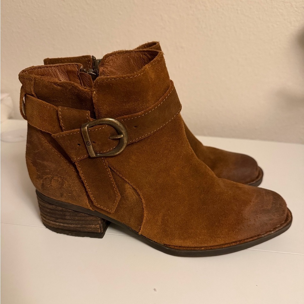 BORN Morocco Buckle Ankle Bootie Zip 39 US 8 Brown Distressed Suede Leather